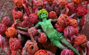Holi Man, Rajasthan, India, 1996 © Steve McCurry