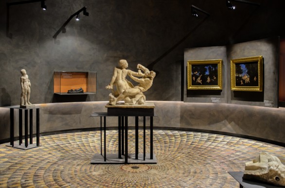 Amori Divini, Museo Archeologico Nazionale di Napoli, 2017, progetto by stARTT, photo Gabriele Lungarella