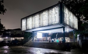 Microlibrary Bima, Sumur Bandung, Indonesia. Photo credit: Sanrok studio/ SHAU