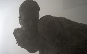 Alis/Filliol, eud (2017) poliuretano, 180×90×60 cm e 200×140×70 cm, Fotografie di Carlos Tettamanzi