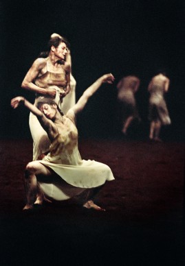 Sacre du Printemps - Tanztheater Wuppertal Pina Bausch, 2013, Teatro San Carlo, Napoli ® Ninni Romeo