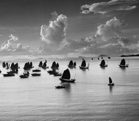Werner Bischof, Harbour of Kowloon, Hong Kong, 1952 © Werner Bischof - Magnum Photos