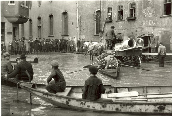 Oskar Barnack, Flood in Wetzlar, 1920 © Leica Camera AG