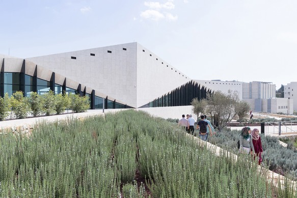The Palestinian Museum, Birzeit, Palestine. Courtesy of heneghan peng architects with Arabtech Jardaneh, 2016 © Iwan  Baan