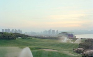 Jiehao Su, Campo da golf al tramonto