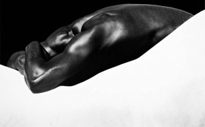 Laurent Elie Badessi (1964, France, États-Unis) Man’s Back, Horse’s Back, Camargue, France, 1994 © Laurent Elie Badessi