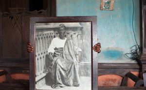 Nicola Lo Calzo, Portrait de David Godonou-Dossou, riche marchand et fondateur de la dinastie Godonou-Dossou, 2011