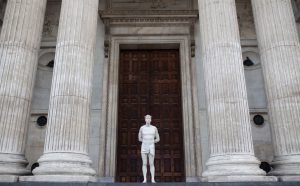Mark Wallinger, Ecce Homo, 1999 - 2000White marbleised resin, gold-plated barbed wire, Life sizeInstallation view St. Paul's Cathedral, London/UK, 2017Courtesy the artist and Hauser & WirthPhoto: © Graham Lacdao
