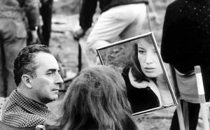 Monica Vitti e Michelangelo Antonioni sul set di Deserto Rosso