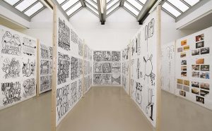 Matt Mullican Veduta della mostra, “12 by 2“,Institut d’Art Contemporain, Villeurbanne/Rhône-Alpes, 2010 Courtesy dell’artista e Mai 36 Galerie, Zurigo Foto: Blaise Adilon, Lione