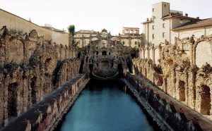 Lawrence Beck, Palazzo Ducale di Sassuolo III (Peschiera), 2017, Archival Inkjet Print, ed. of 5, 152.5 x 183 cm, Collezione privata, New York, Courtesy, The Artist and Sonnabend Gallery, NY