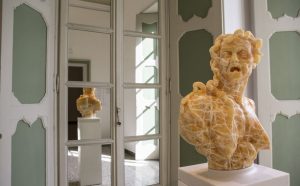 Barry X Ball. The End of History. Exhibition view at Villa Panza, Varese 2018. Photo Viola Azzolin, © FAI ‒ Fondo Ambiente Italiano