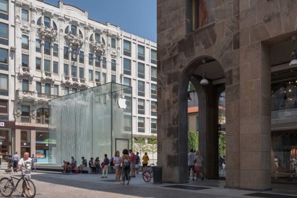 Apple Store, Piazza Liberty Milan, Copyright Nigel Young / Foster+Partners