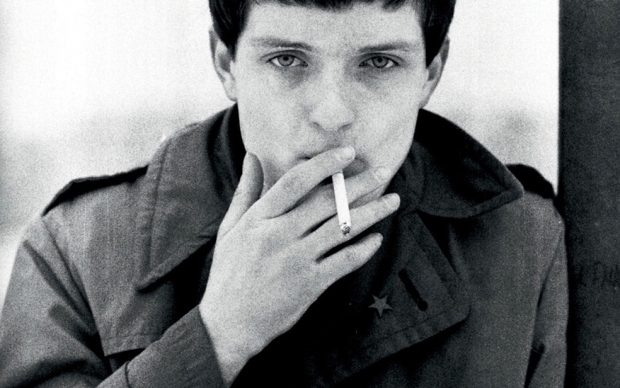 Kevin-Cummins-sound-and-vision-from-Manchester-Ian-Curtis-1979-Courtesy-of-Galleria-ONO-Arte-contemporanea.-@-Kevin-Cummins