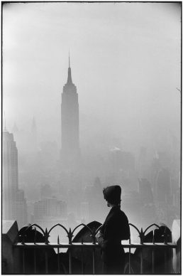 Elliott Erwitt, USA. New York. 1955 © Elliott Erwitt/MAGNUM PHOTOS