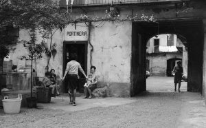 7. Virgilio Carnisio, Alzaia Naviglio Grande 46, 1969