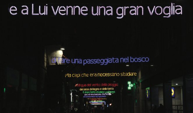 Torino, Luci d'Artista 2013-14. Nella foto: Luigi Mainolfi, Luì e l'arte di andare nel bosco © www.comune.torino.it, foto di Max Chicco