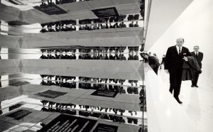 1967. Padiglione Montecatini Edison alla Fiera Campionaria di Milano. Progetto Achille e Pier Giacomo Castiglioni, grafica Max Huber