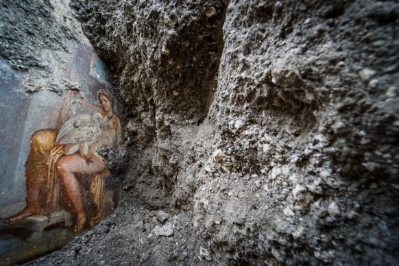 Nuove scoperte a Pompei: affresco di Leda e il cigno