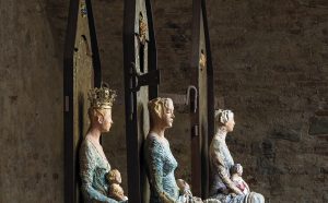 Ugo Riva, Madre Madre Madre- 2005-terracotta ferro vetro-240x200x90cm