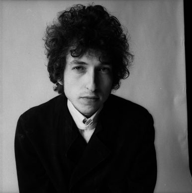 Dylan / Schatzberg, Skira editore © 2018 Jerry Schatzberg - Bobby Neuwirth gioca a fotografare Dylan,1965