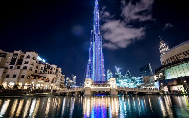 Facciata LED grattacielo Burj Khalifa piu alto al mondo Dubai