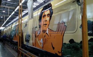 Mattia Campo Dall'Orto Massimo Troisi livrea d'arte treno Circumvesuviana