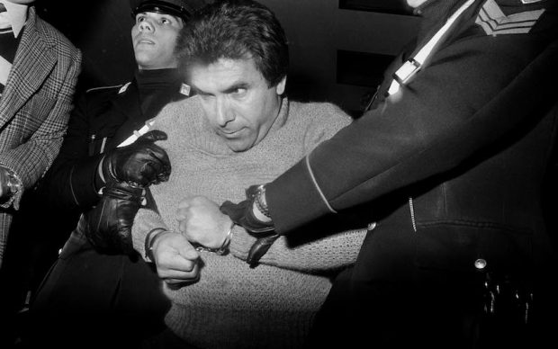 Letizia Battaglia, L’arresto del boss Leoluca Bagarella, Palermo 1980. Courtesy dell’artista