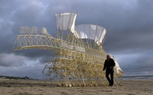 Strandbeest: Animaris Umerus by Theo Jansen © Media Force