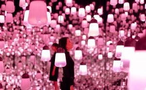 TeamLab Mori Museum_Forest of Resonating Lamps - One Stroke, Cherry Blossoms