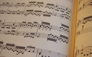 spartito musicale composizione maestro direttore orchestra