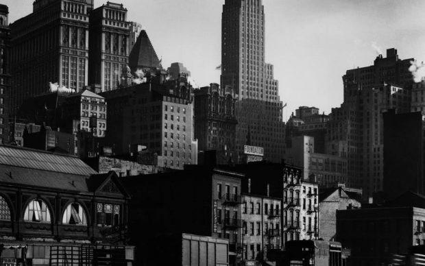 Berenice Abbott West Street, 1932 International Center of Photography Purchase, with funds provided by the National Endowment for the Arts and the Lois and Bruce Zenkel Purchase Fund, 1983 (388.1983) © Getty Images/Berenice Abbott
