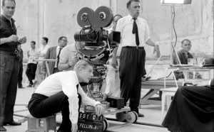 Paul Ronald, Marcello Mastroianni e Federico Fellini sul set del film Otto e mezzo