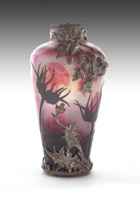 Daum Frères, Vase camée, 1900 ca. Vetro con montatura d'argento, 22,5x12 (diametro) cm, Private collection, London