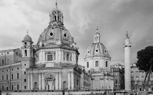 Gabriele Basilico Veduta dele due chiese presso la Colonna Traiana, 2010 stampa ai sali d’argento su carta baritata 50 x 61 cm © Venezia, Fondazione Giorgio Cini