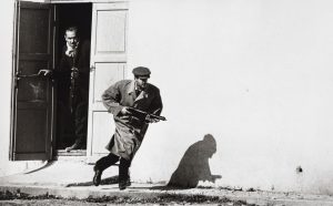 Limassol, Cipro, 1964 ©️ Don McCullin
