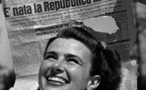 Federico Patellani, Immagine per la copertina di "Tempo" n. 22 del 15-22 giugno 1946 © Studio Federico Patellani Regione Lombardia / Museo di Fotografia Contemporanea, Milano-Cinisello Balsamo