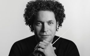 Il direttore d'orchestra Gustavo Dudamel. Photo Credit Rafael Pulido