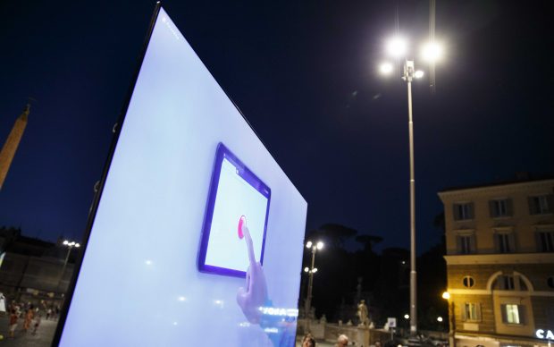 Alberto Garutti, Ai nati oggi, Piazza del Popolo, Roma, 2019