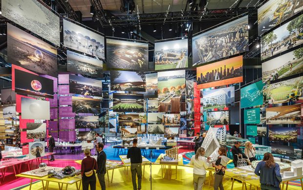 Bjarke Ingels Group, exhibition view della mostra FORMGIVING – An Architectural Future History from Big Bang to Singularity.Image by Rasmus Hjortshøj