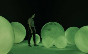 Daan Roosegaarde, Presence, exhibition view, Groninger Museu, photo by Peter Tahl, courtesy of Roosegaarde Studio