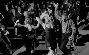 Elton John’s 60th Birthday Party, March 2007 © Larry Fink