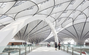 Zaha Hadid Architects (ZHA) e ADP Ingeniérie (ADPI), Beijing New Airport Construction Headquarters. Photo © Hufton+Crow