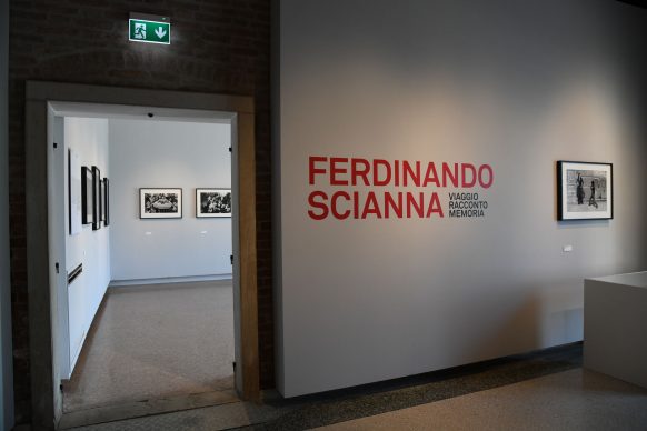 Ferdinando Scianna Viaggio, Racconto, Memoria, exhibition view at Casa dei Tre Oci, Venezia 2019. Copyright Caly