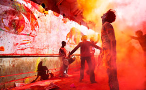 JR, 28 Millimeters, Women Are Heroes, Action in Jaipur, Holi Fest, India, 2009. Color lithograph. © JR-ART.NET