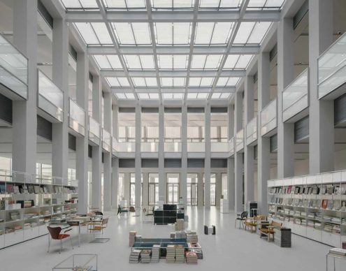 David Chipperfield Architects, West Bund Museum Shanghai. Foyer © Simon Menges