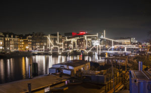 Nacht Tekening by Krijn de Koning. Amsterdam Light Festival 2019. Photo Copyright Janus van den Eijnden
