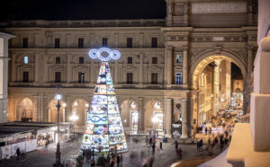 Firenze, Piazza della Repubblica: l'albero di Natale di Michelangelo-Pistoletto per F-Light - Firenze Light Festival 2019. Photo © Nicola Neri