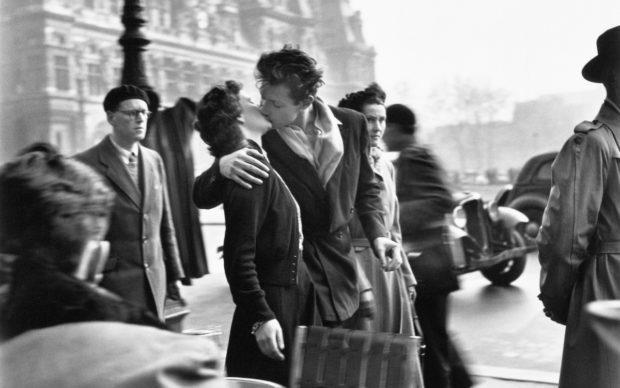 Robert Doisneau, Le baiser de l'hôtel de ville, Paris 1950 © Atelier Robert Doisneau