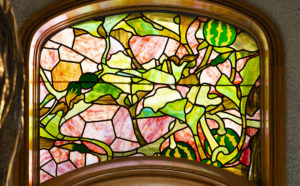 Villa Majorelle Nancy, Jacques Gruber, vitrail à décor de coloquinte (salleà manger) (c)MEN 2019, cliché S. Levaillant